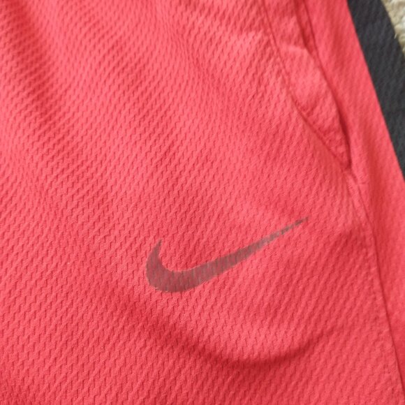 Nike Shorts Boys Size Large L Dri Fit Red Pockets Breathable Active Athletic - Picture 5 of 7